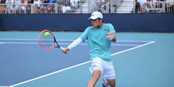 九游体育官网-中国球员一天三负两退，身体当真是亚洲球员瓶颈？