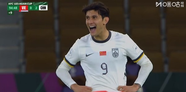 九游体育-输不起!拳打拜合拉木越南球员向球迷道歉,未向拜合拉木和国足致歉